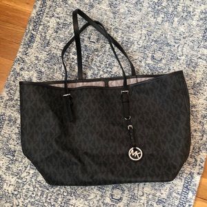 MK Tote